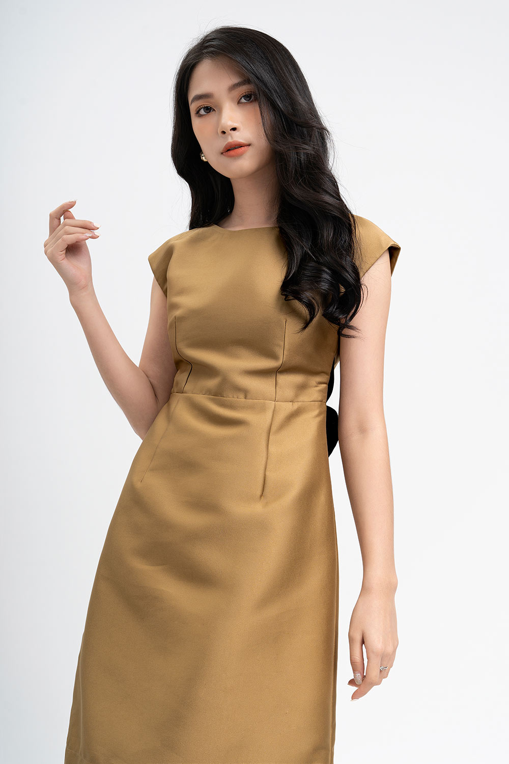 Đầm dự tiệc phối nơ sau lưng 